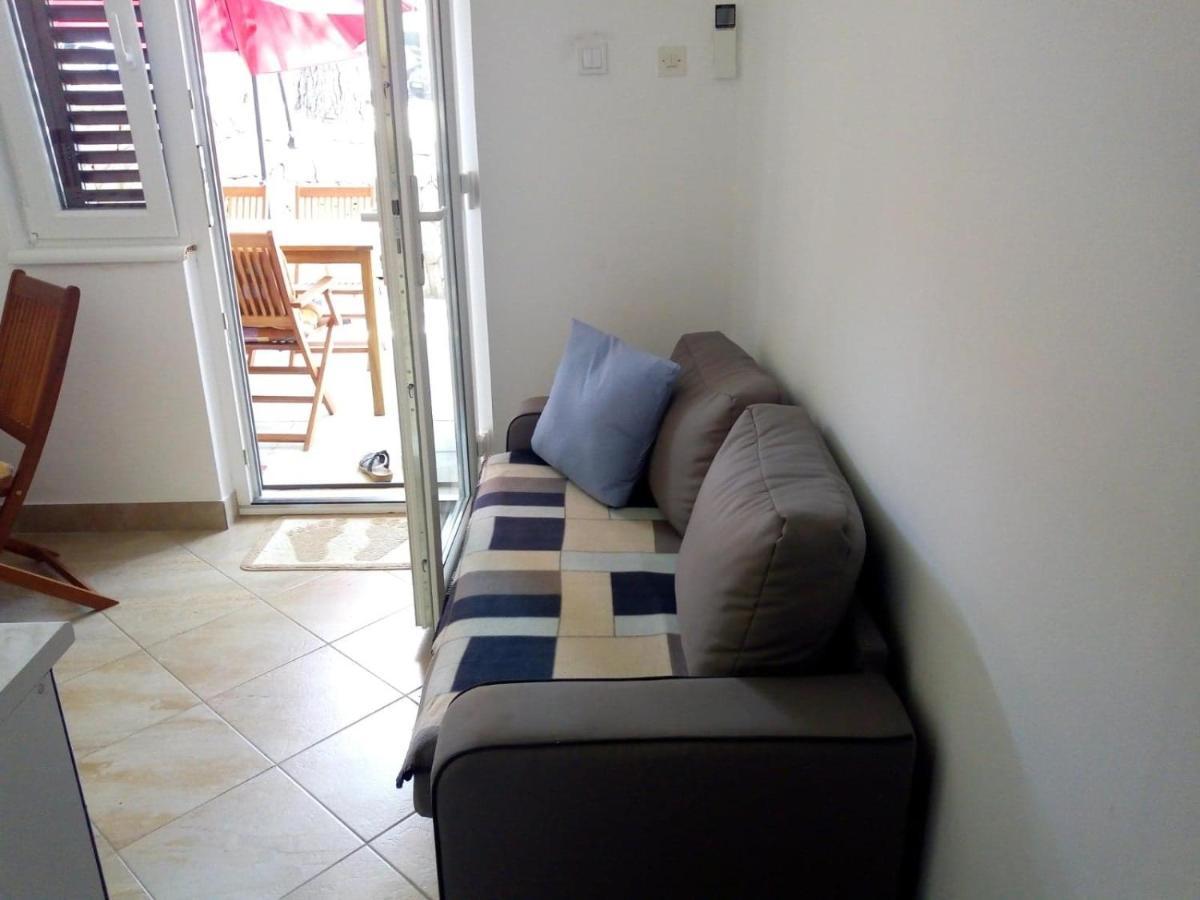 Apartman Leo Necujam Exterior photo